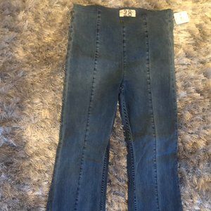 Free People NWT Flare/ Bellbottom Jeans Size 28